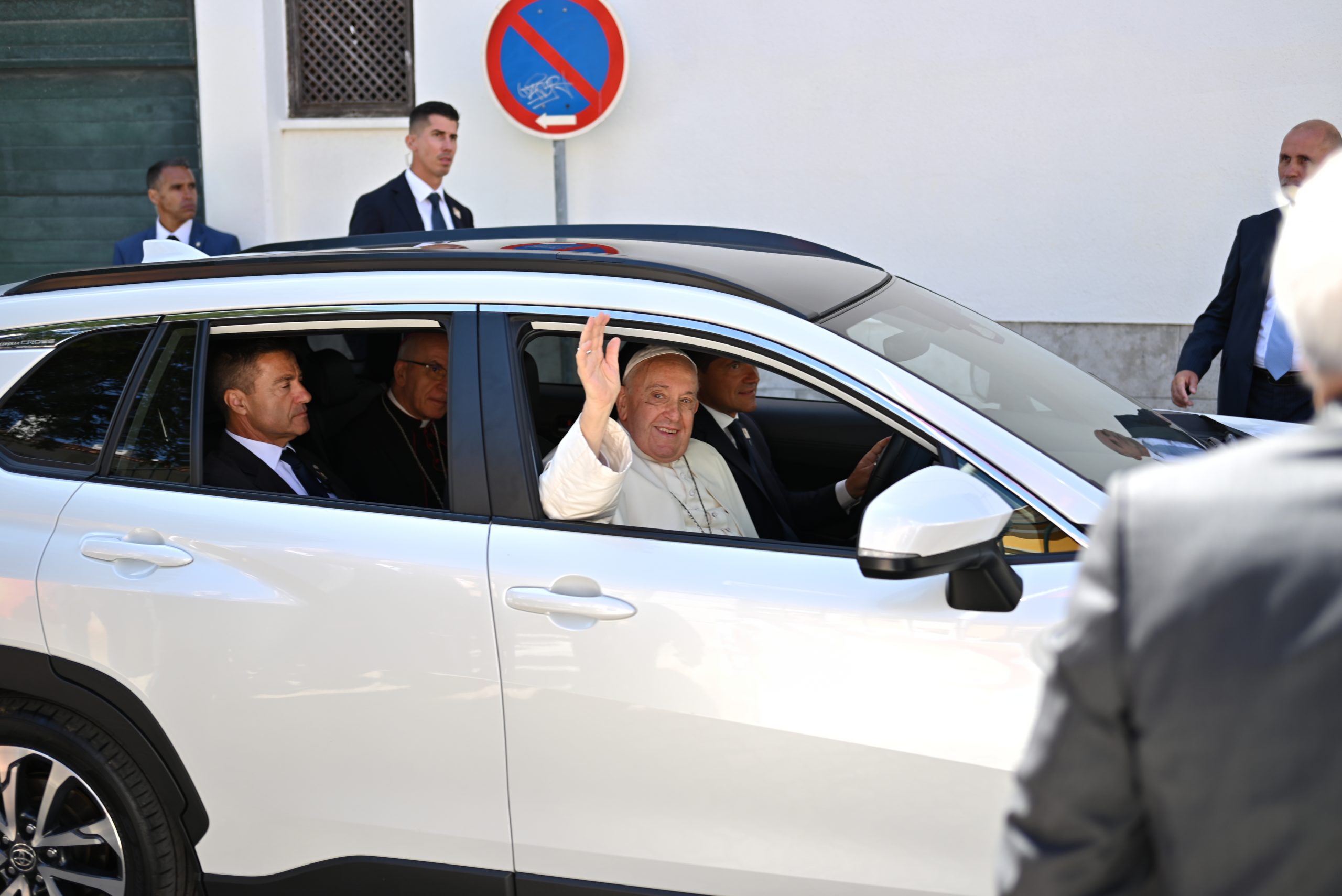 El Papa Francisco a su paso por Estoril-Cascais.