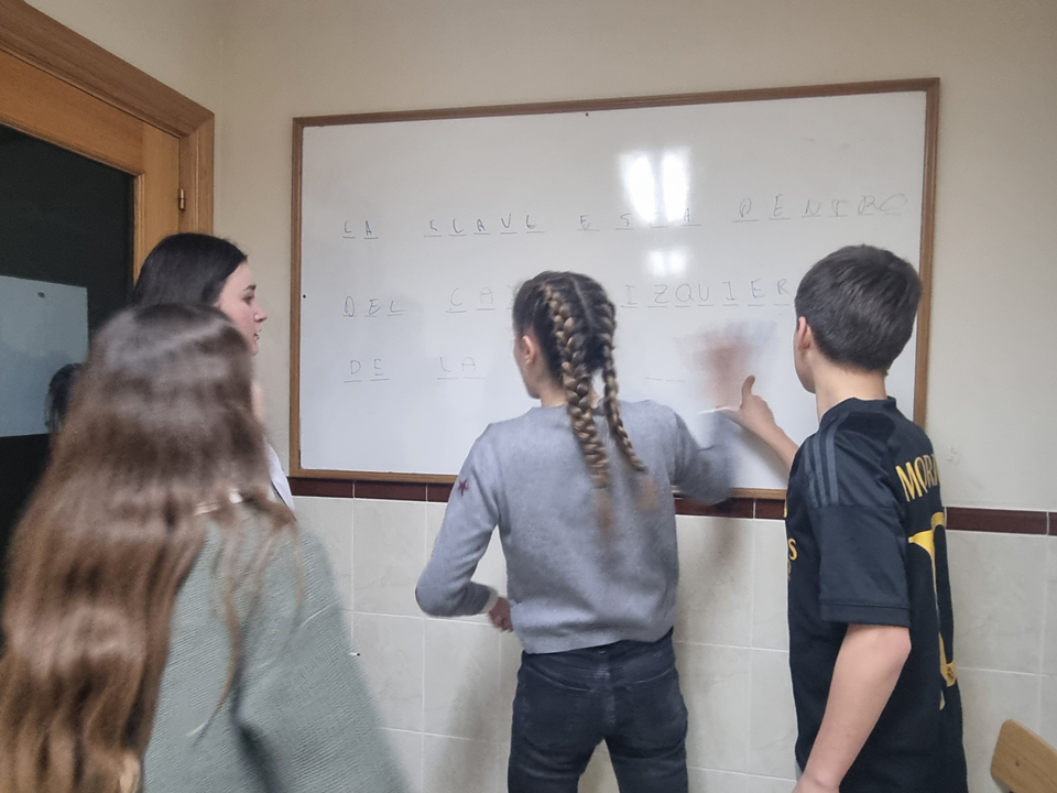 0012 ESCAPE ROOM SPF - 20260414