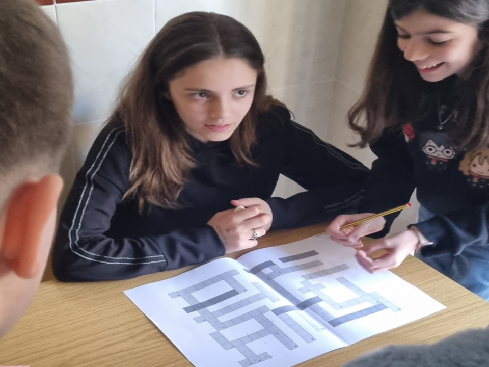 008 HORIZONTAL ESCAPE ROOM SPF - 20260421